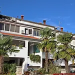 Apartment Ornela *
