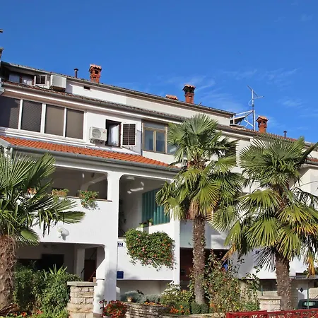 Apartment Ornela *