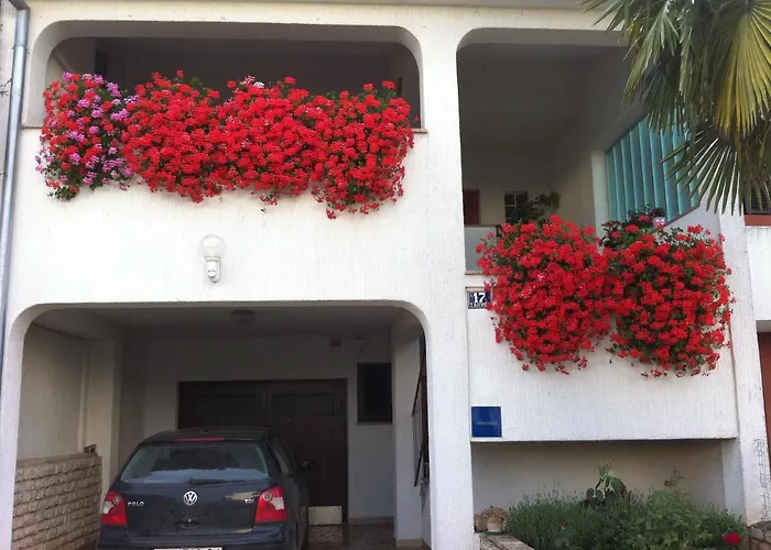 Ornela Appartement *